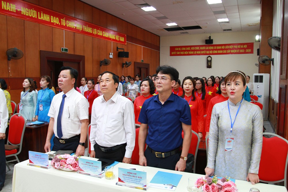 Hy vọng Đảng bộ Hội LHPN Thành phố Hà Nội nhiệm kỳ 2025-2030 sẽ có bước phát triển mới, vững chắc hơn - ảnh 7