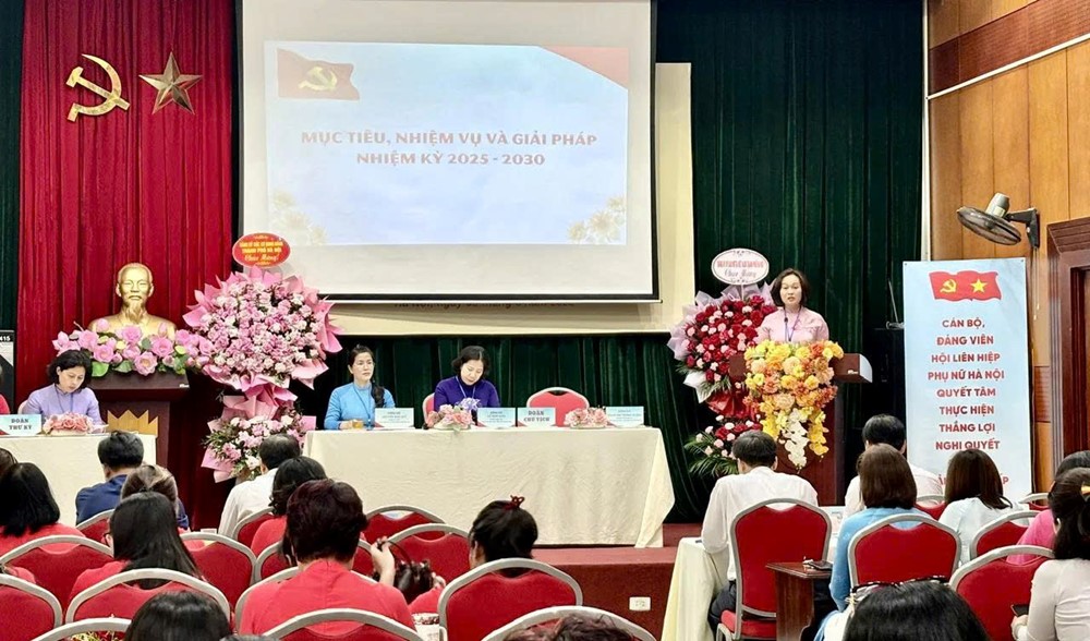Hy vọng Đảng bộ Hội LHPN Thành phố Hà Nội nhiệm kỳ 2025-2030 sẽ có bước phát triển mới, vững chắc hơn - ảnh 6