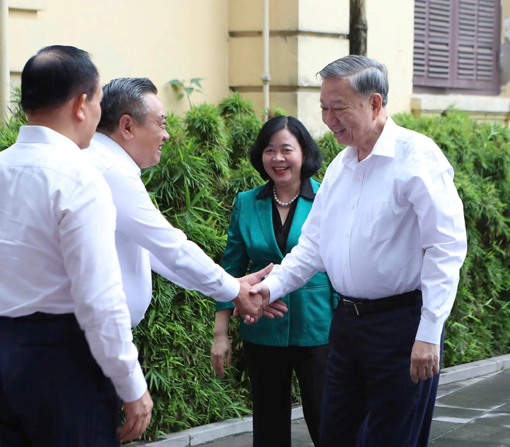 Trong quá trình triển khai chính quyền địa phương hai cấp, phải đặt lợi ích chung lên trên hết - ảnh 2
