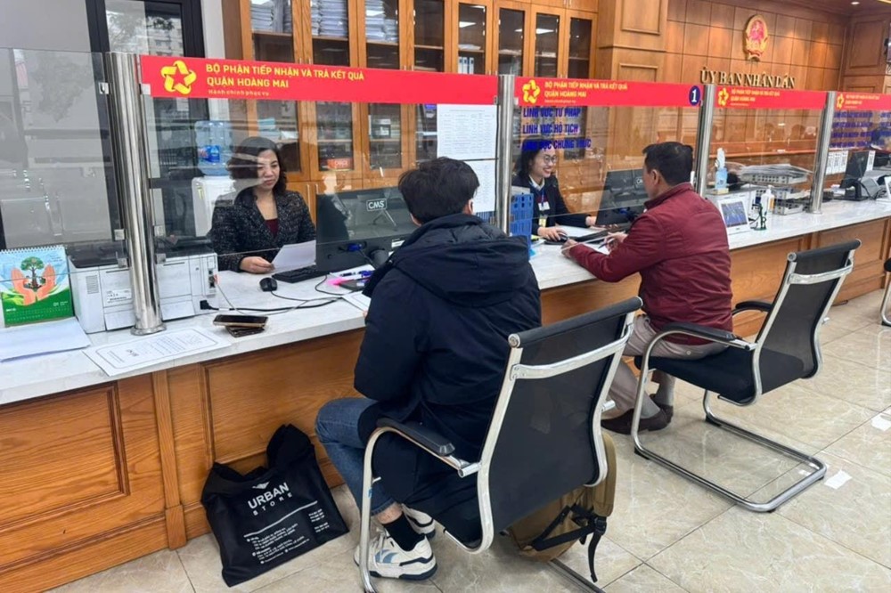 Hà Nội: Chấn chỉnh tình trạng thu phí ngoài quy định đối với người dân và doanh nghiệp - ảnh 1