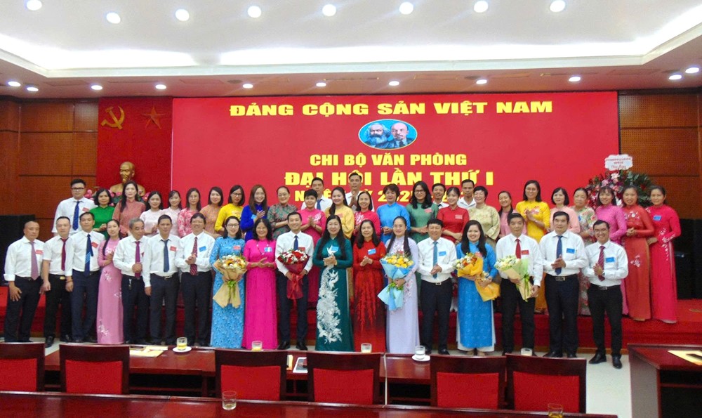 Chi bộ Văn phòng Uỷ ban MTTQ Việt Nam TP Hà Nội tổ chức Đại hội lần thứ I, nhiệm kỳ 2025 - 2030 - ảnh 7