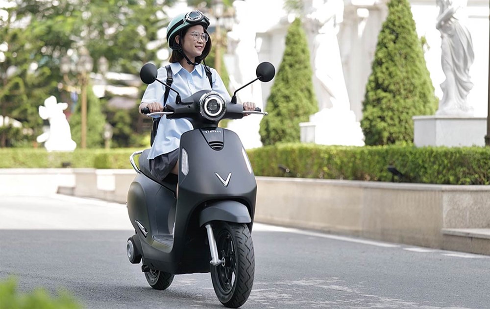 Đề xuất hỗ trợ 100% phí trước bạ, vay ưu đãi với người Hà Nội mua xe điện - ảnh 1