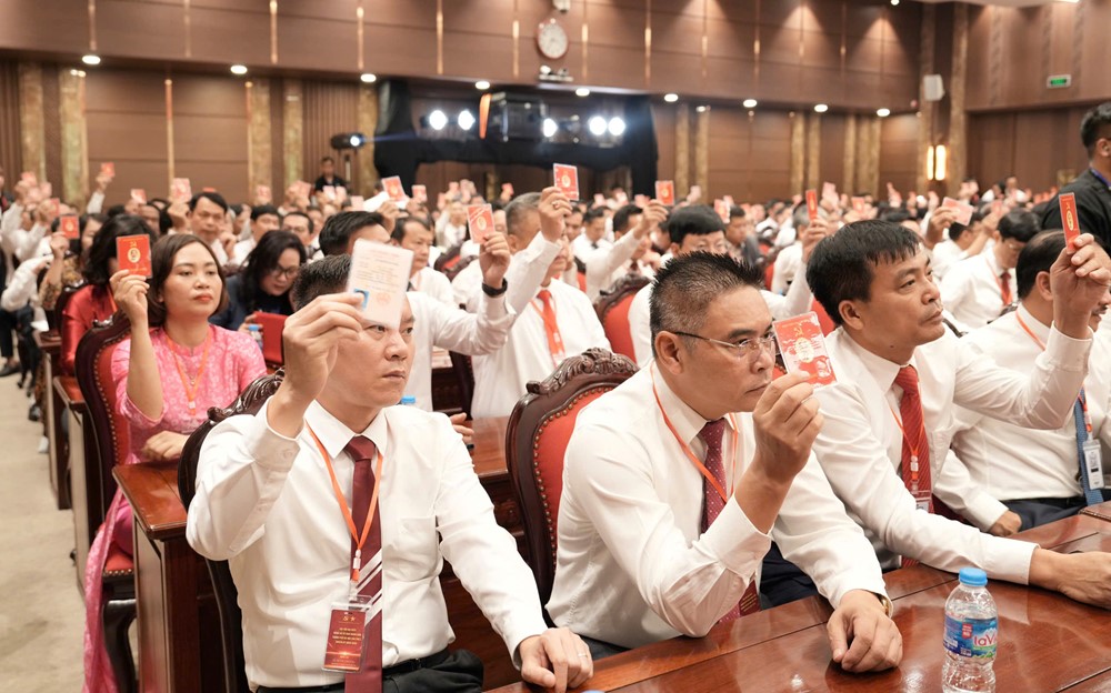 Sáng 16/8, Đại hội Đại biểu Đảng bộ UBND TP Hà Nội lần thứ I, nhiệm kỳ 2025-2030 diễn ra phiên chính thức - ảnh 2