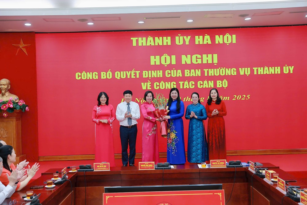 Đồng chí Bùi Huyền Mai được cử giữ chức Phó Chủ tịch Thường trực Ủy ban MTTQ Việt Nam TP Hà Nội  - ảnh 5