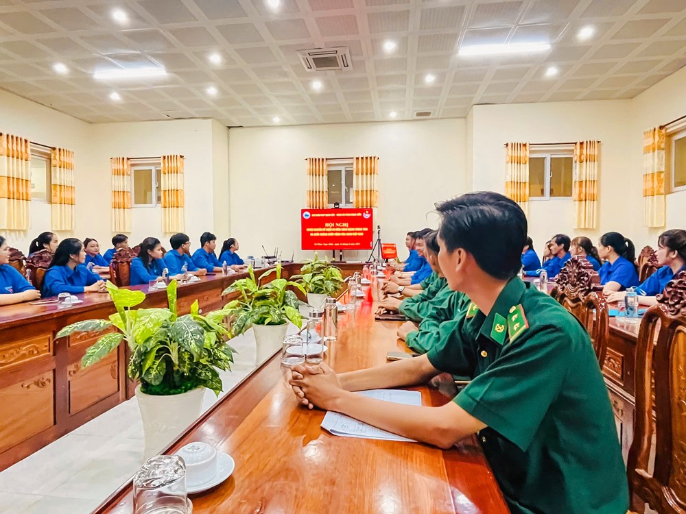 Lan tỏa giá trị bất diệt của Cách mạng Tháng Tám trên vùng biên Phan Ngọc Hiển - ảnh 2