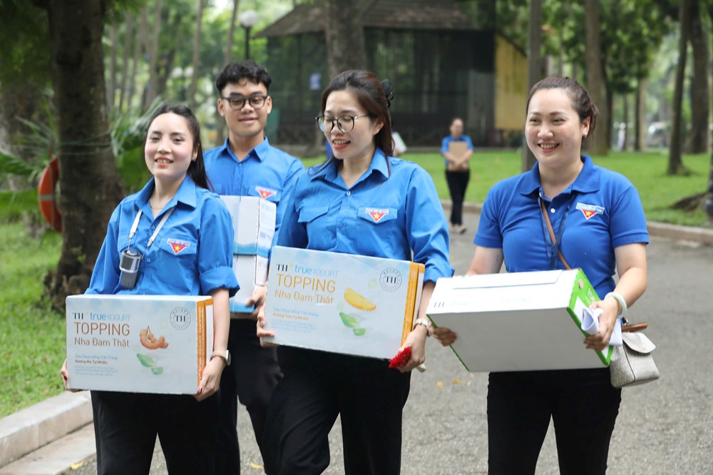 Không khí náo nức trước giờ hợp luyện tối 21/8 - ảnh 7