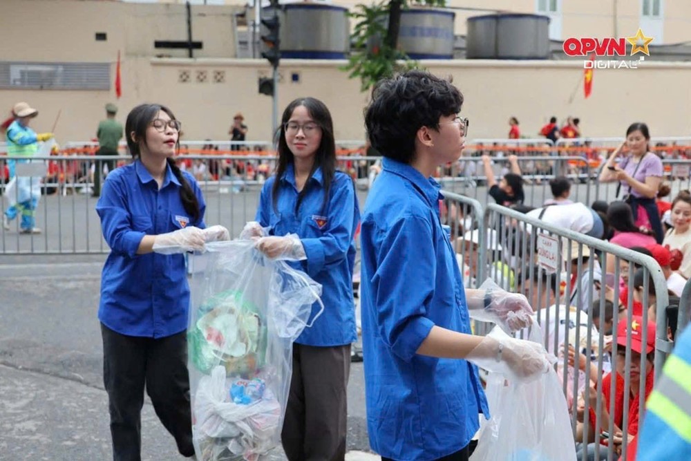 Biến việc giữ gìn vệ sinh môi trường trở thành nét đẹp văn hóa, thói quen thường trực - ảnh 2