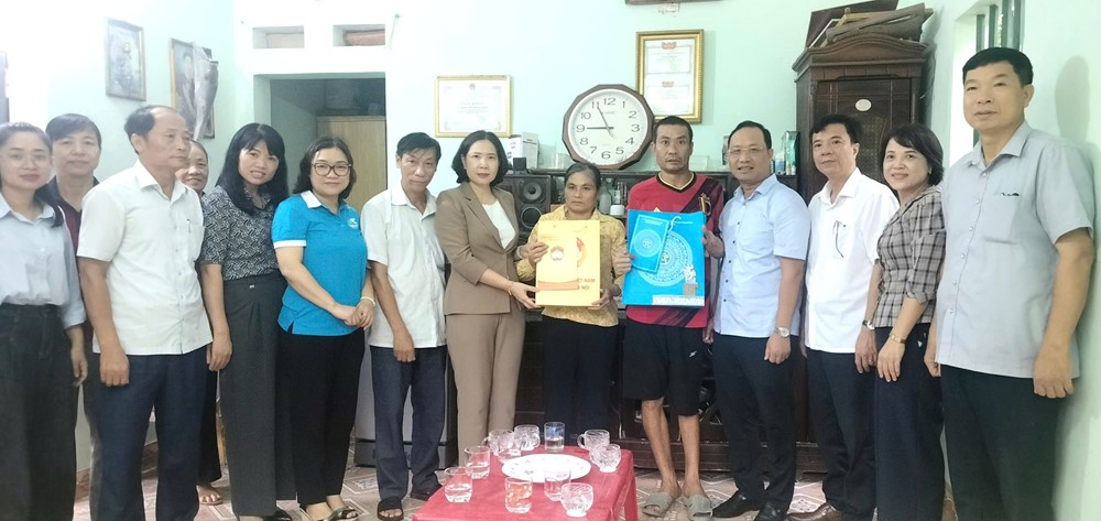 Chia sẻ khó khăn cùng hội viên nhân ngày đại lễ của toàn dân tộc - ảnh 2