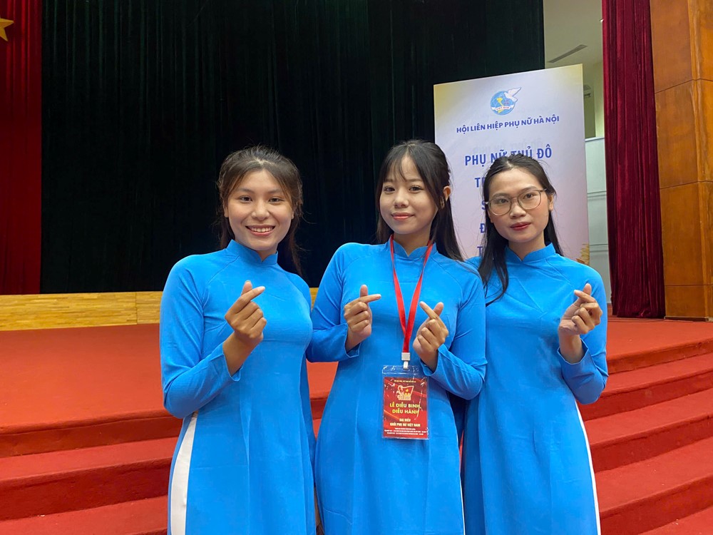 Phụ nữ Việt Nam sẵn sàng cho Lễ diễu binh, diễu hành 2/9: Vẻ đẹp truyền thống hòa cùng tinh thần thời đại - ảnh 1