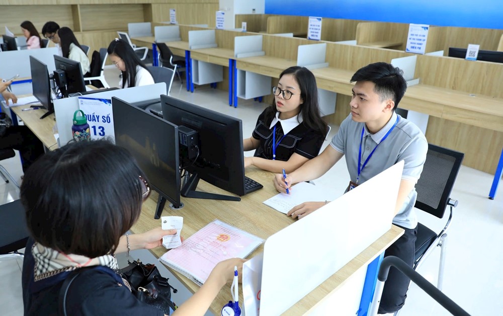 Từ ngày 3/9, Hà Nội tiếp nhận trực tuyến 100% hồ sơ TTHC thuộc UBND thành phố - ảnh 1