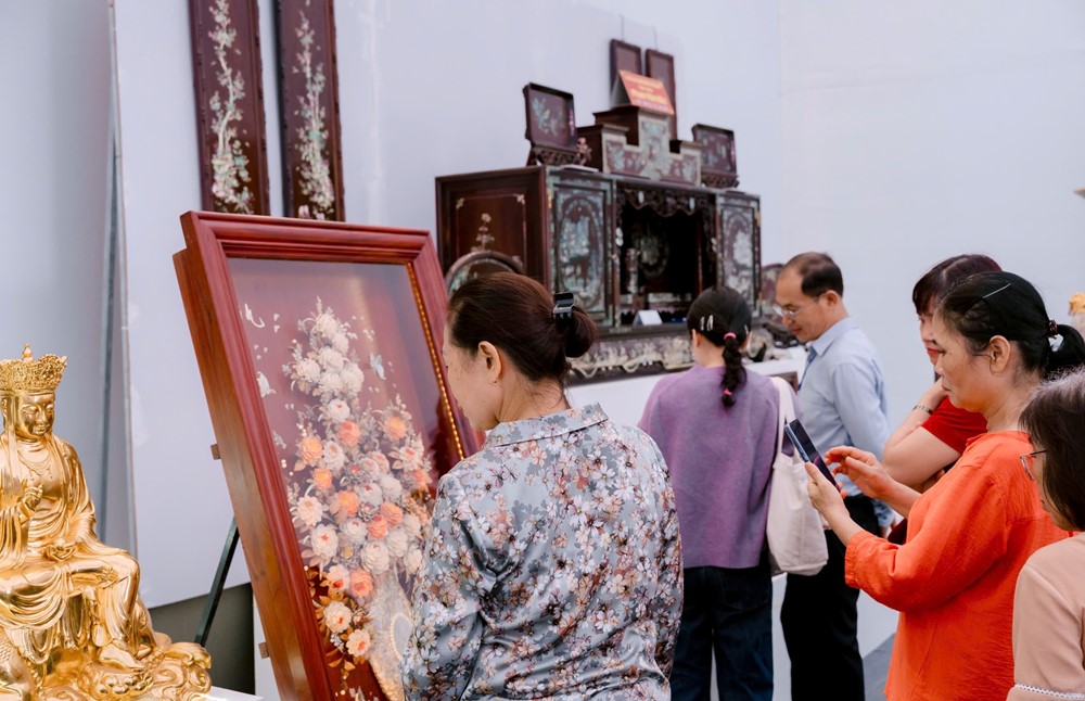 Hàng nghìn du khách tới tham quan, trải nghiệm Không gian Truyền thống và Sáng tạo Hà Nội dịp 2/9 - ảnh 2