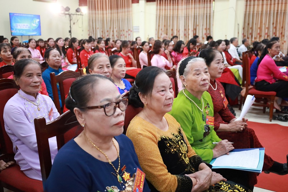 Phụ nữ Minh Châu đoàn kết, sáng tạo, chung sức xây dựng xã Xanh – Văn minh – Hạnh phúc - ảnh 1