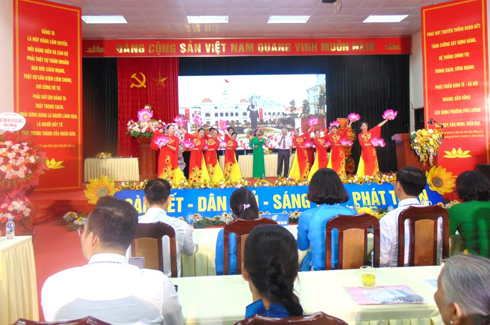 Phụ nữ Phú Lương thi đua hành động xanh, góp phần xây dựng phường xanh, văn minh, hiện đại - ảnh 6