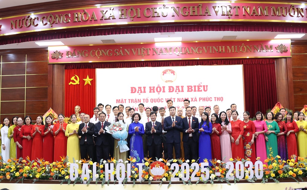 Bà Lê Thị Kim Phương giữ chức Chủ tịch Ủy ban MTTQ Việt Nam xã Phúc Thọ khóa I, nhiệm kỳ 2025-2030  ​ - ảnh 6