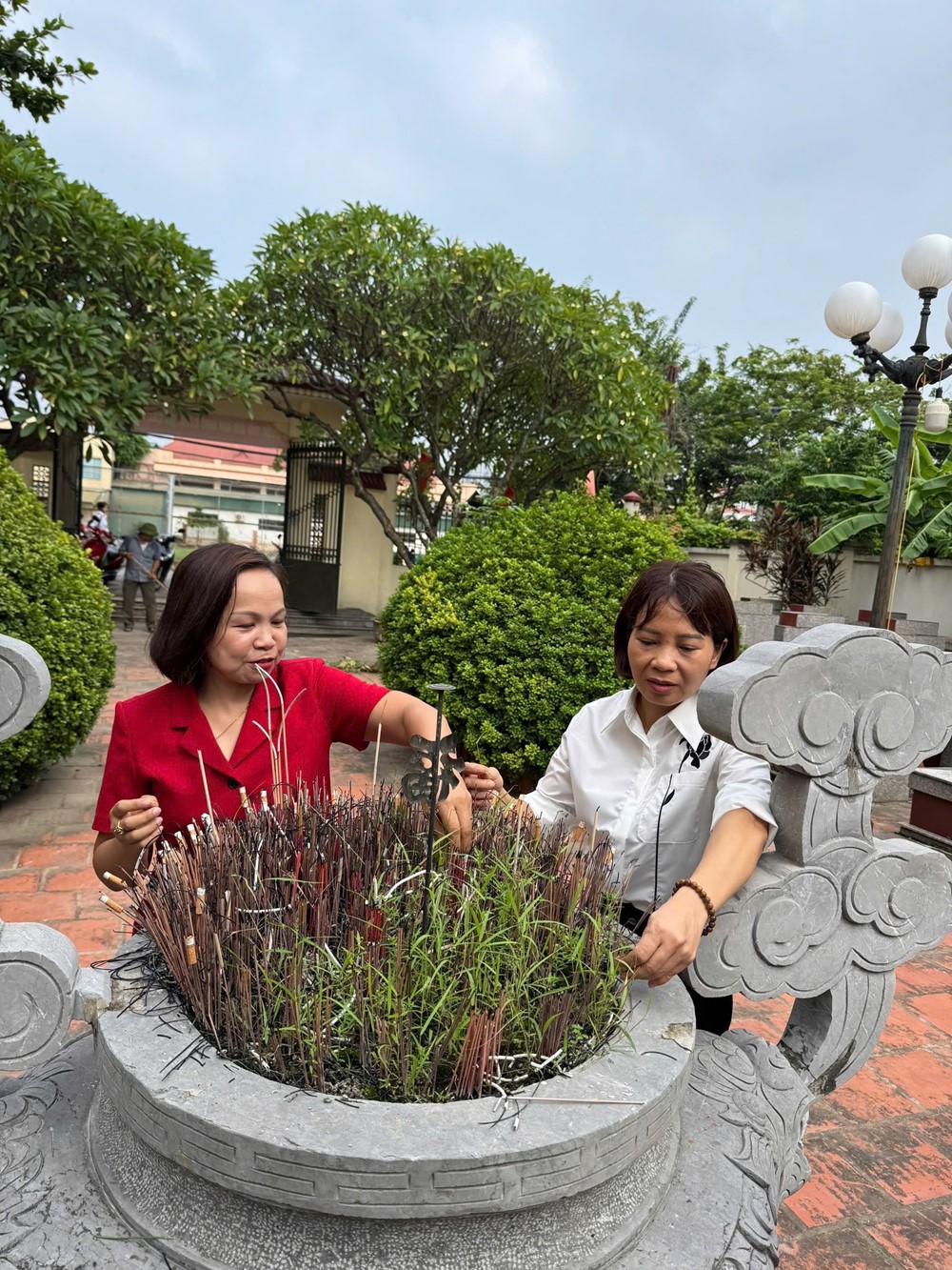 Phường Dương Nội: Nhiều hoạt động thiết thực chào mừng Đại hội MTTQ và các tổ chức chính trị- xã hội - ảnh 1