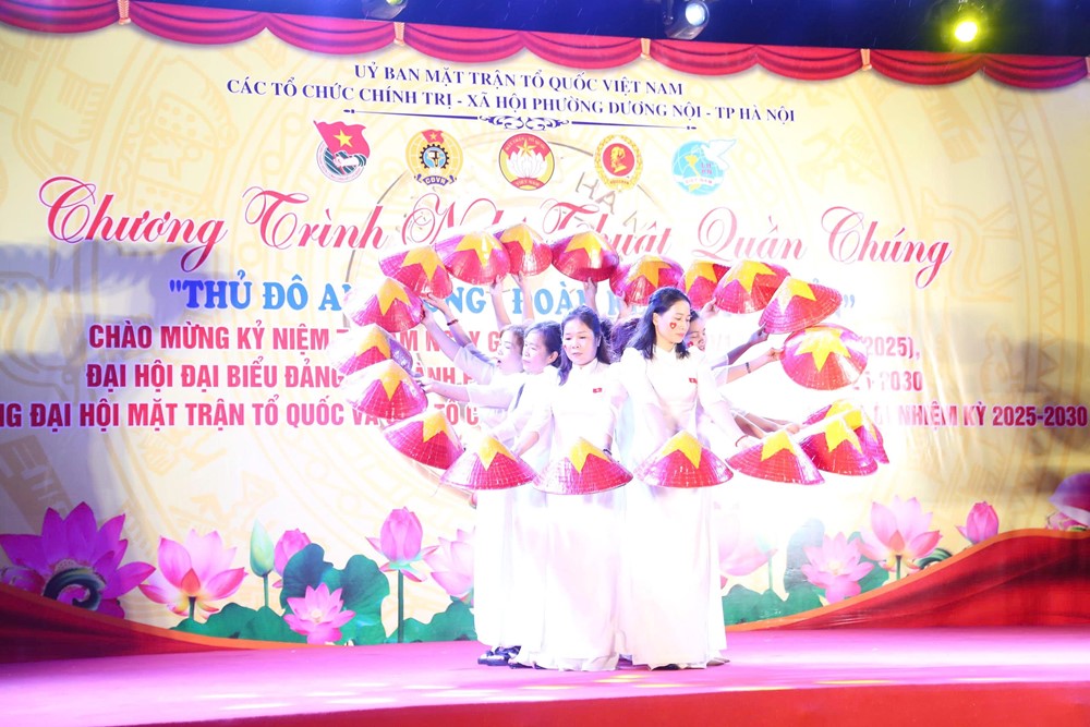 Phường Dương Nội tổ chức liên hoan nghệ thuật “Thủ đô anh hùng – Đoàn kết phát triển” - ảnh 2