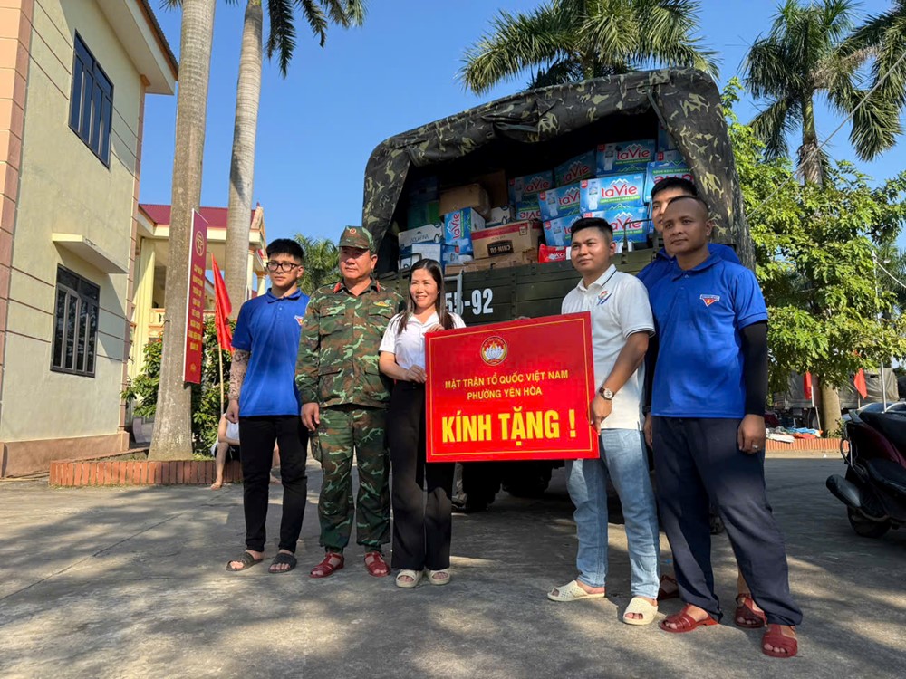 Tấm lòng người Hà Nội hướng về vùng lũ Trung Giã và Đa Phúc - ảnh 6