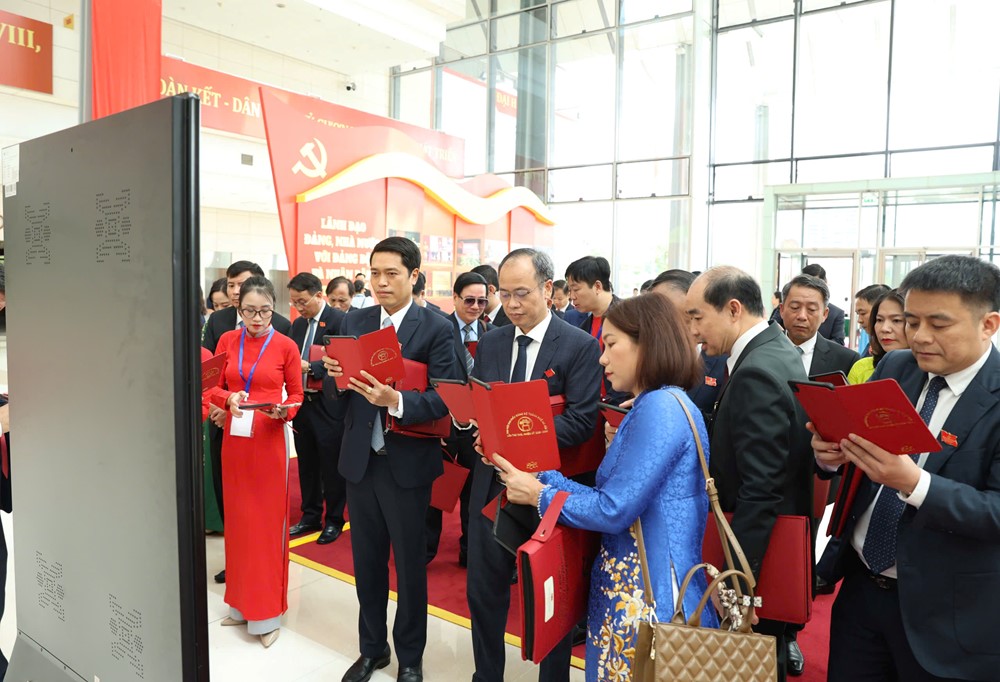 Lần đầu tiên tiêu chí “hạnh phúc” được đưa chính thức vào văn kiện Đại hội Đảng bộ TP Hà Nội - ảnh 2