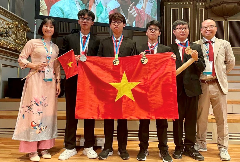 Việt Nam tiếp tục duy trì vị trí trong tốp dẫn đầu kỳ thi Olympic Hóa học Quốc tế - ảnh 1