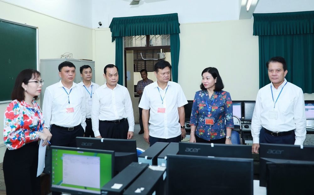 Triệu tập 706 thí sinh dự vòng 2, kỳ tuyển dụng công chức, viên chức thành phố Hà Nội - ảnh 1