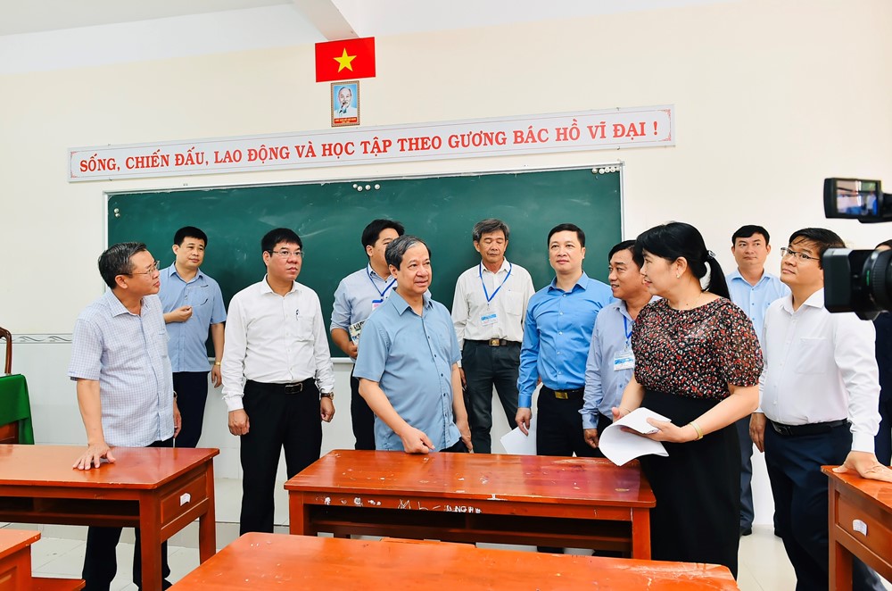 Thi tốt nghiệp THPT 2024: Đảm bảo điều kiện tốt nhất cho hơn 1 triệu thí sinh dự thi - ảnh 1