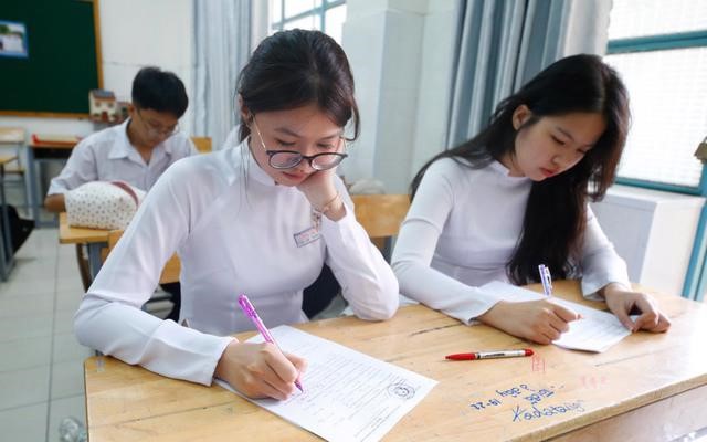 Không buông lỏng việc tổ chức ôn tập, bồi dưỡng cho học sinh có kết quả chưa đạt, học sinh cuối cấp - ảnh 2