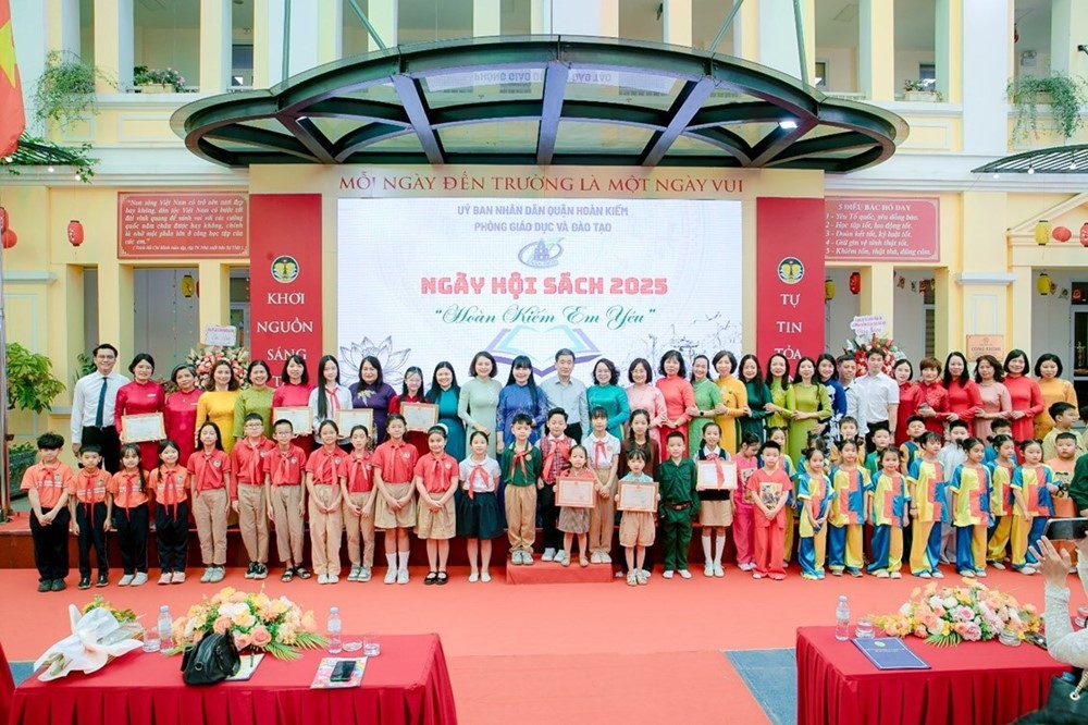 Ấn tượng Ngày hội Sách “Hoàn Kiếm em yêu”  - ảnh 21