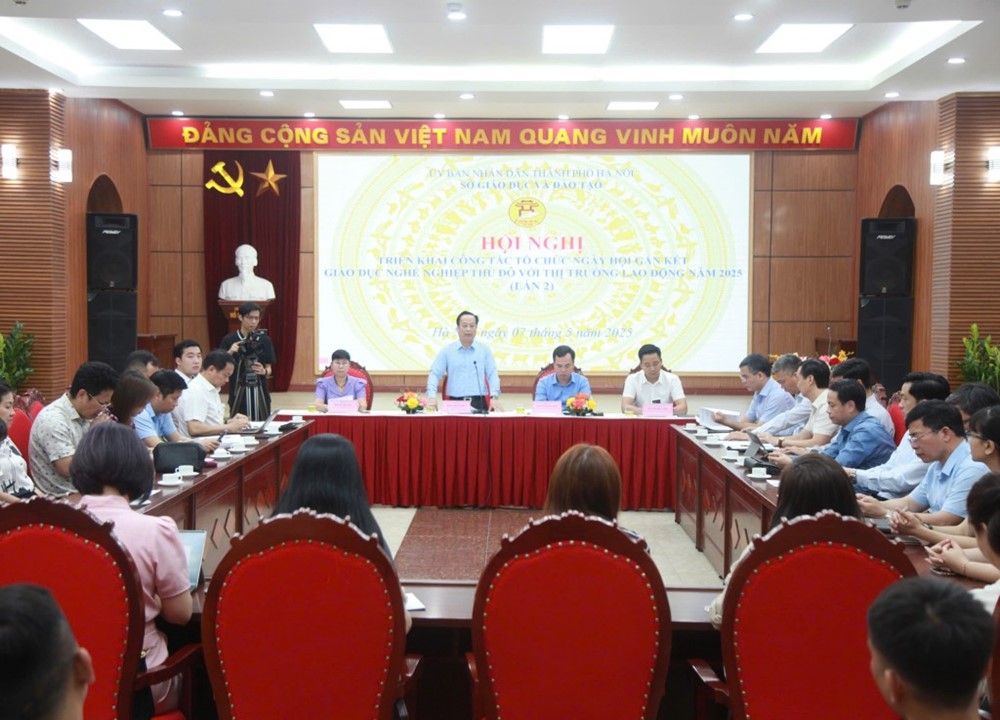  Khoảng 10.000 người tham gia Ngày hội gắn kết giáo dục nghề nghiệp Thủ đô với thị trường lao động năm 2025 - ảnh 1