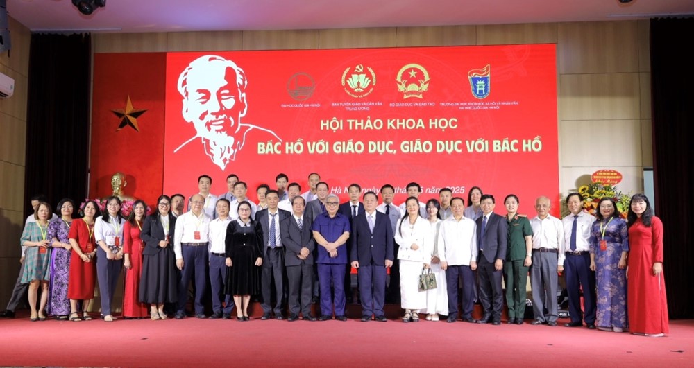 Hội thảo khoa học “Bác Hồ với giáo dục, giáo dục với Bác Hồ” - ảnh 7