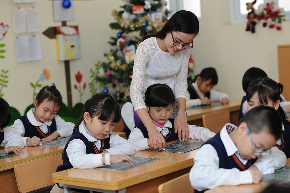 Bộ Giáo dục và Đào tạo quy định chế độ trả lương dạy thêm giờ  đối với nhà giáo  - ảnh 1