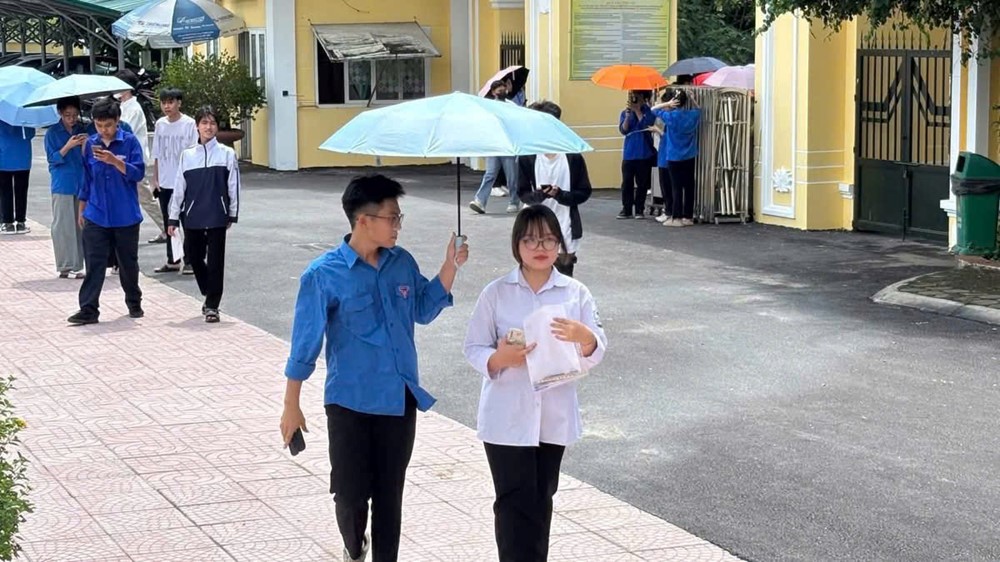 Hơn 8.000 tình nguyện viên Thủ đô tiếp sức mùa thi tốt nghiệp THPT năm 2025 - ảnh 12