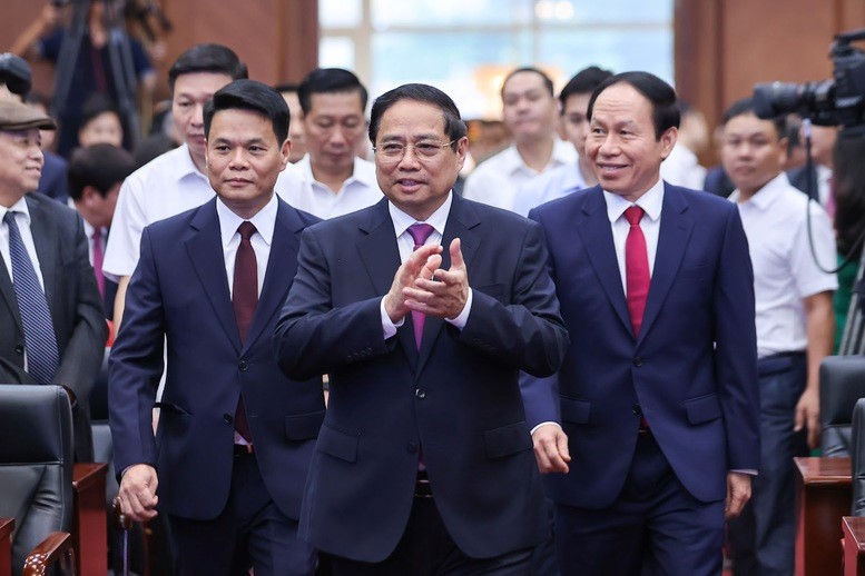 Công bố nghị quyết, quyết định sáp nhập đơn vị hành chính, chỉ định nhân sự trên cả nước - ảnh 4