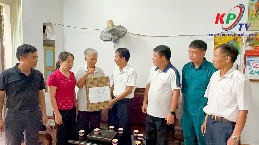 Xã Kiều Phú: Tri ân người có công, gia đình chính sách nhân 78 năm Ngày Thương binh - Liệt sỹ  - ảnh 2