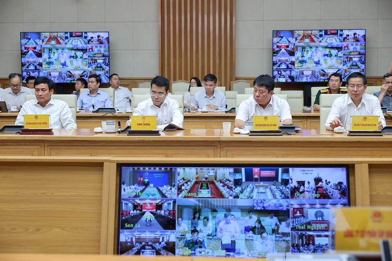 Thủ tướng: 3 mục tiêu lớn cuối năm 2025 để hoàn thành xuất sắc đột phá chiến lược về hạ tầng giao thông - ảnh 6