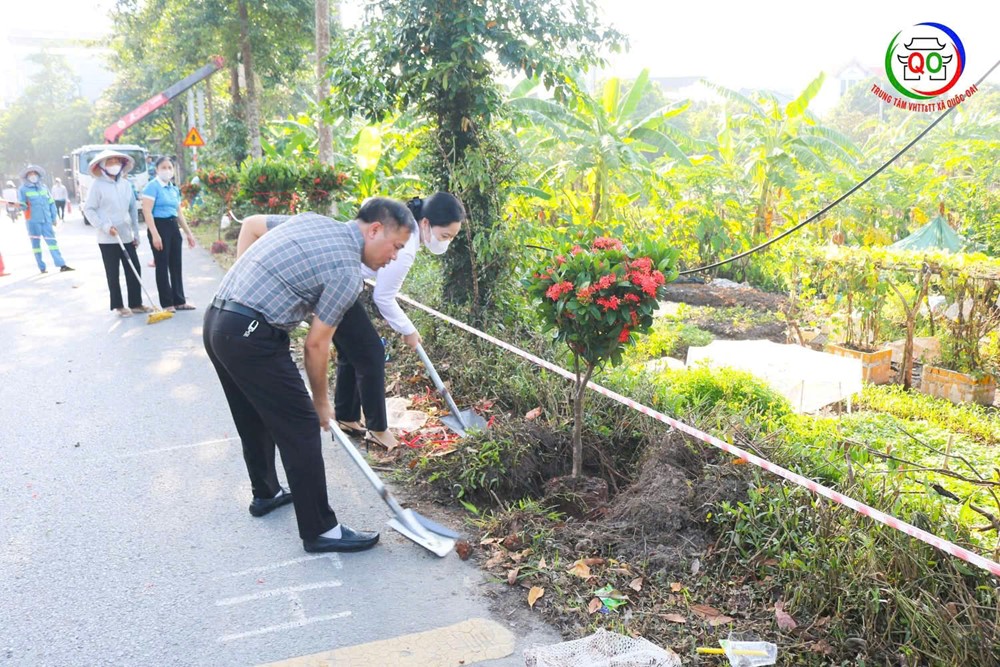 Xã Quốc Oai: Đồng loạt ra quân tổng vệ sinh môi trường - ảnh 6