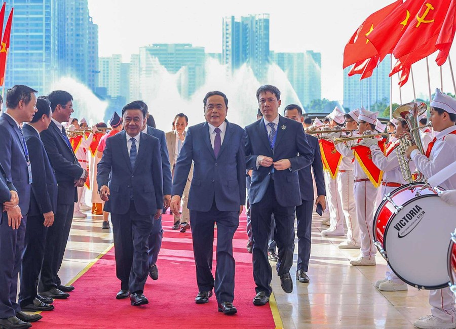Bộ trưởng Bộ Giáo dục và Đào tạo Nguyễn Kim Sơn:  Thực hiện tốt năm học đột phá về giáo dục và đào tạo - ảnh 4