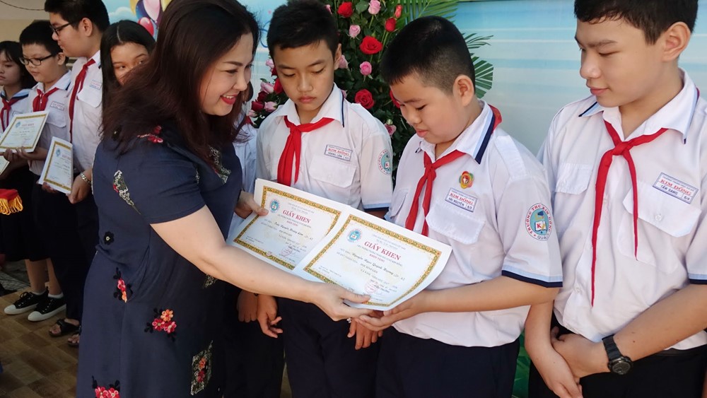 "Thư khen": Hình thức khen thưởng mới đối với học sinh có thành tích - ảnh 1