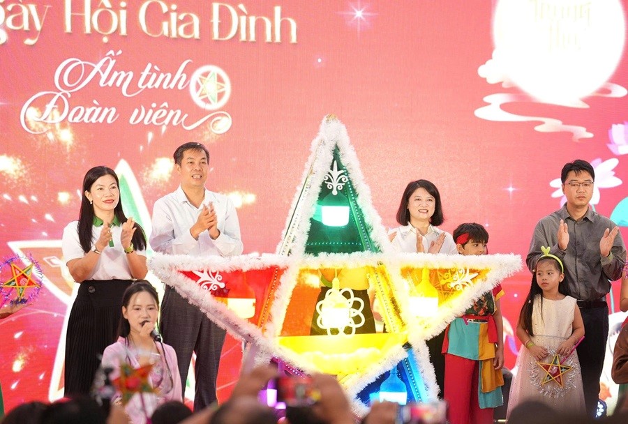 Bản hòa ca hạnh phúc từ Ngày hội Gia đình - Ấm tình đoàn viên - ảnh 2