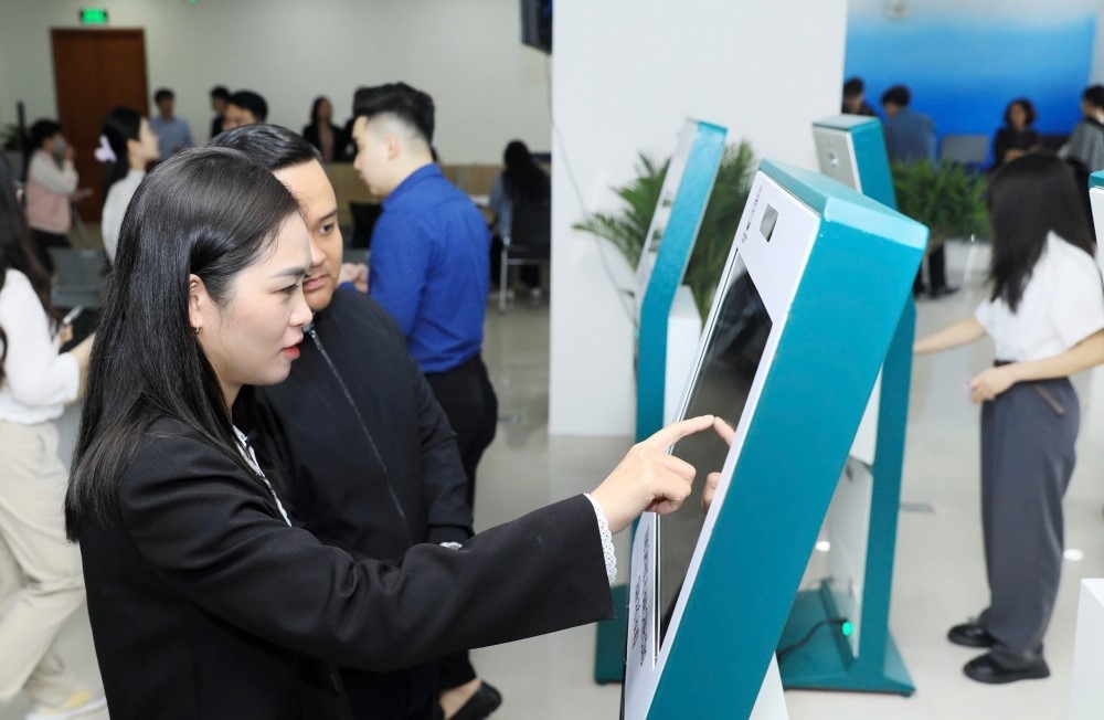 Thời cơ và thách thức khi vận hành chính quyền địa phương hai cấp hiện nay - ảnh 2