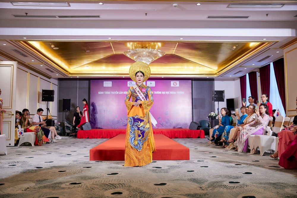 Á hậu 1 Nguyễn Thị Thuận muốn tôn vinh áo dài và lan tỏa văn hóa ẩm thực của người Việt - ảnh 2