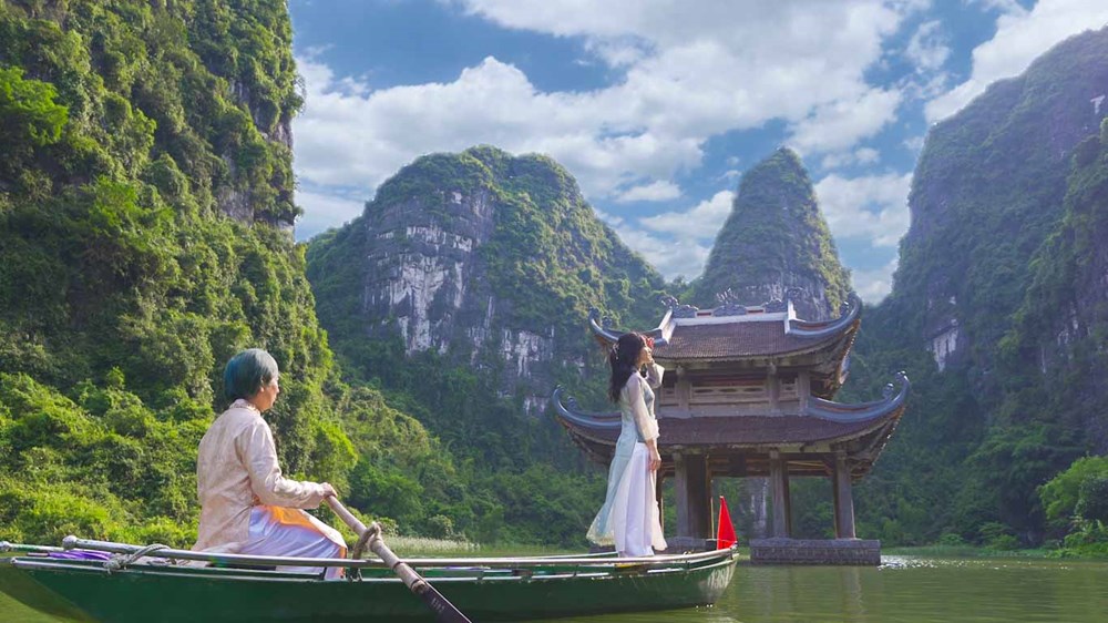 Hình ảnh Việt Nam xinh đẹp trong MV của ca sĩ Hàn Quốc Joseph Kwon - ảnh 1