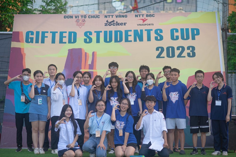 Đội tuyển Chuyên Nguyễn Huệ giành cúp vô địch giải bóng đá Gifted Students Cup 2023 - ảnh 2
