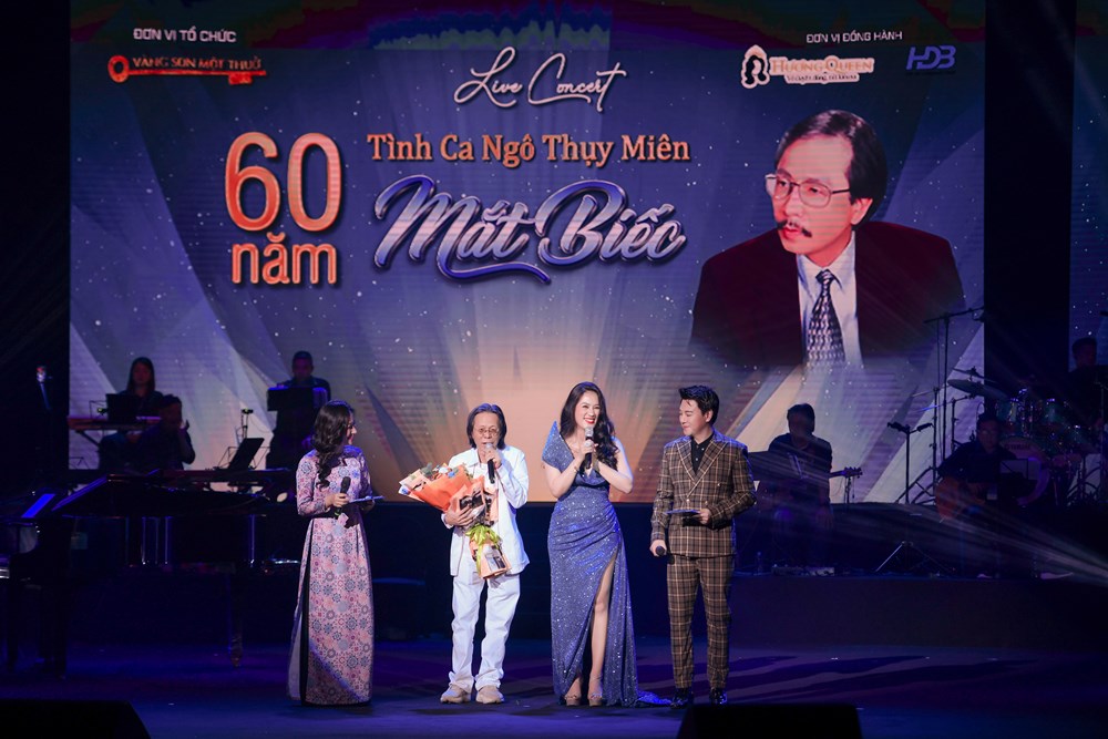 Khán giả Thủ đô tán thưởng nồng nhiệt giọng ca Elvis Phương ở tuổi 78 - ảnh 1