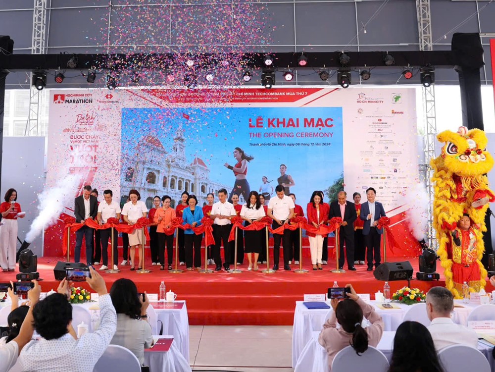 Khai mạc Giải Marathon Quốc tế TP Hồ Chí Minh 2024 - ảnh 1
