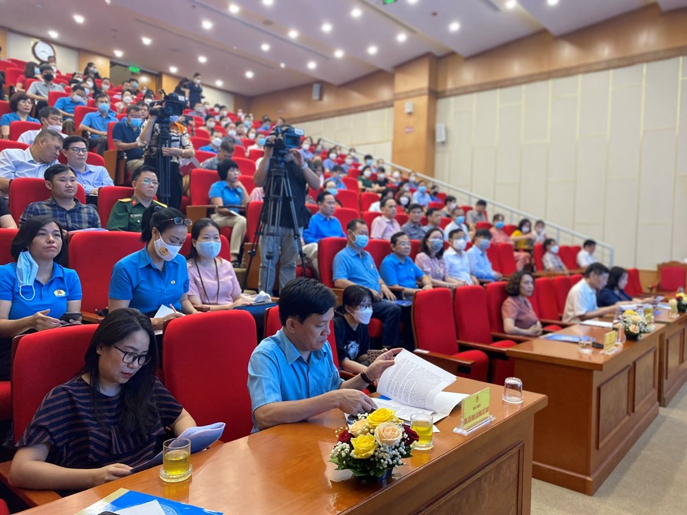 Tổng Liên đoàn lao động Việt Nam phát động tiêm vắc-xin Covid-19 mũi 3, mũi 4 - ảnh 2