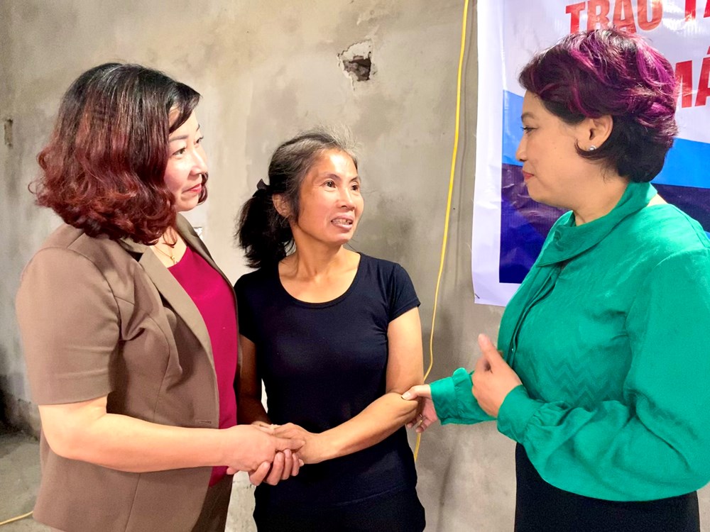 Báo Phụ nữ Thủ đô trao kinh phí xây Mái ấm tình thương cho phụ nữ phường Đồng Mai, Hà Đông - ảnh 6