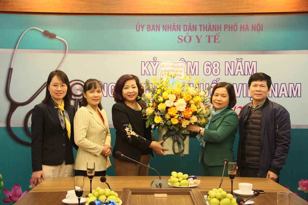 Tri ân y bác sĩ nhân 68 ngày Thầy thuốc Việt Nam - ảnh 2