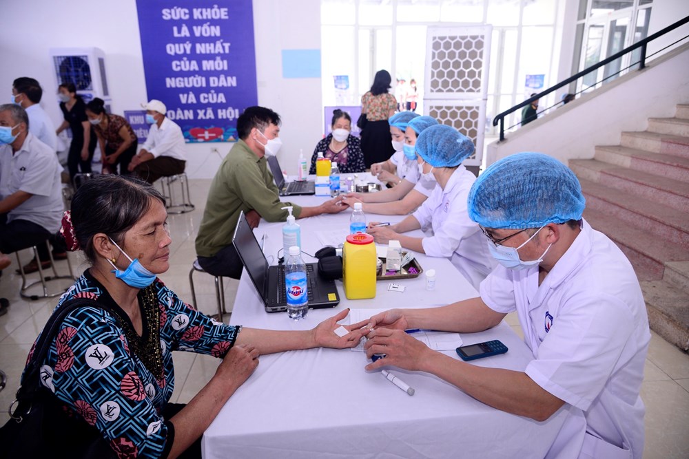 Huyện Mê Linh đi trước, đón đầu trong công tác chăm sóc sức khỏe toàn dân - ảnh 5