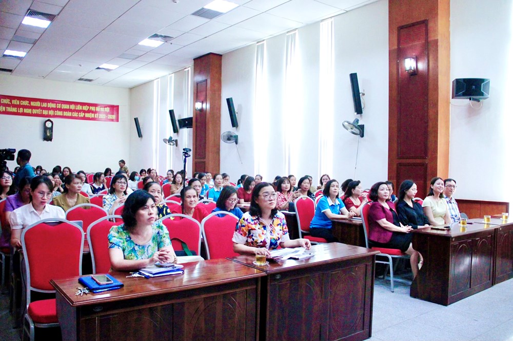 Hội LHPN Hà Nội: Tập huấn kiến thức chăm sóc sức khỏe sinh sản cho phụ nữ - ảnh 1