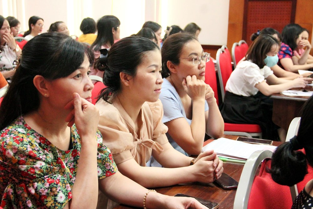 Hội LHPN Hà Nội: Tập huấn kiến thức chăm sóc sức khỏe sinh sản cho phụ nữ - ảnh 3
